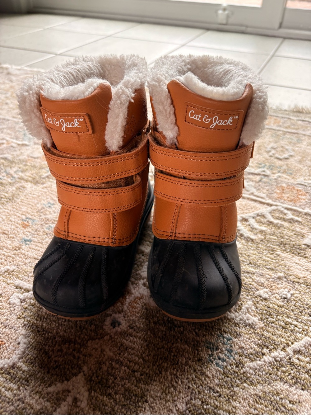 Cat & Jack Toddler Tan and Black Faux-Shearling Winter Boots